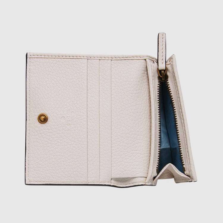 746059.AACAO.5741.013.080.0000.Light Wallet with Interlocking G python bow